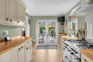 Photo 17- click for photo gallery